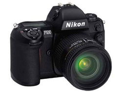 时光的镌刻者 胶片单反相机的永恒魅力与器材探秘